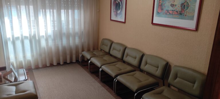 Sala de espera Amurrio. Laboratorio Análisis Clínicos.